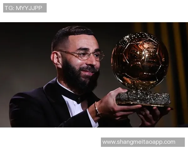 英国近代足球明星的辉煌成就与传奇故事全景回顾